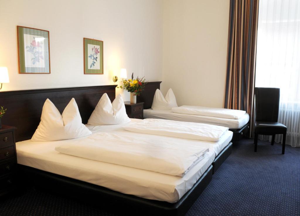Der Fuerstenhof Kempten  Zimmer foto